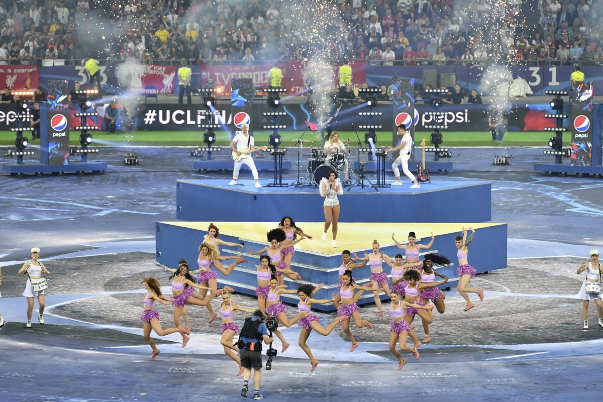 DUA LIPA | UEFA CHAMPION’S LEAGUE FINAL
